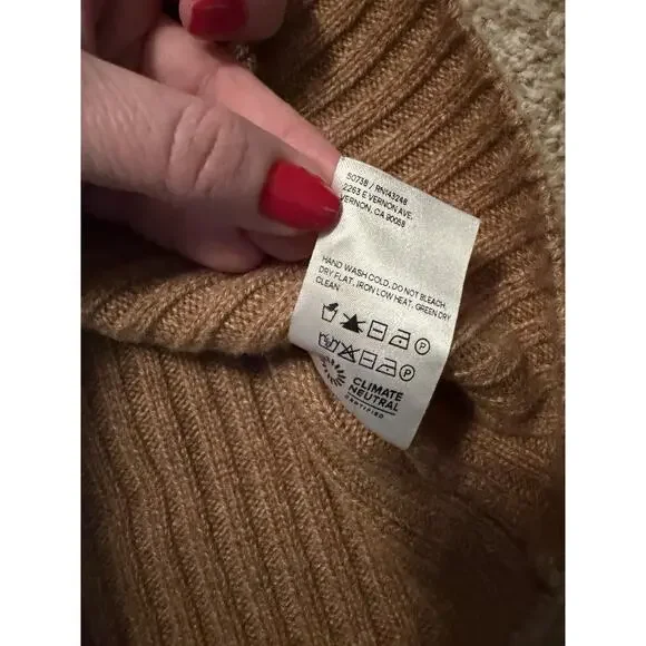 Reformation Beckie Cashmere Collared V Neck Sweater in Panko Camel Beige Tan - Picture 11 of 11